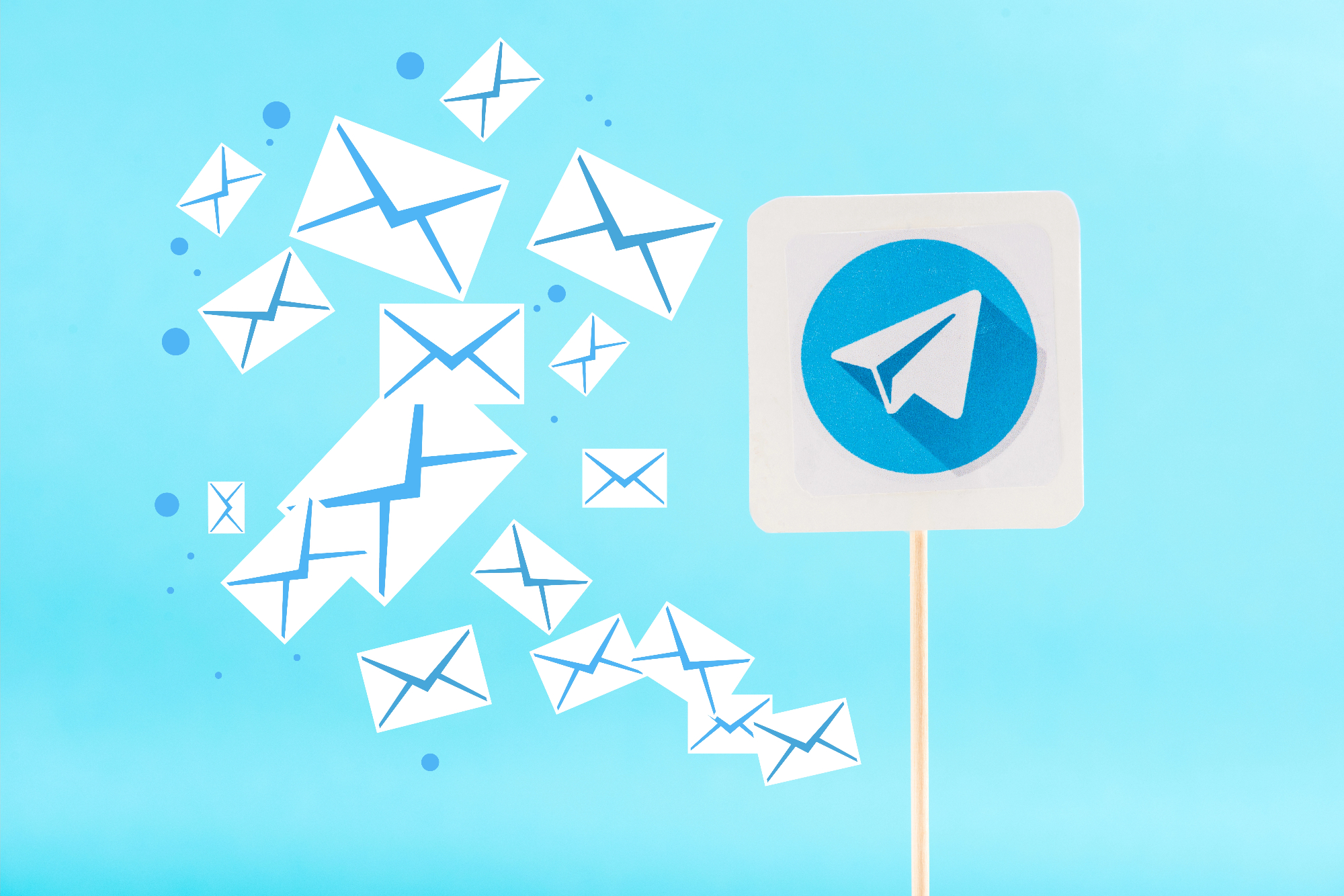 Darilo s stoletno tradicijo je telegram, ki je še danes zelo priljubljeno